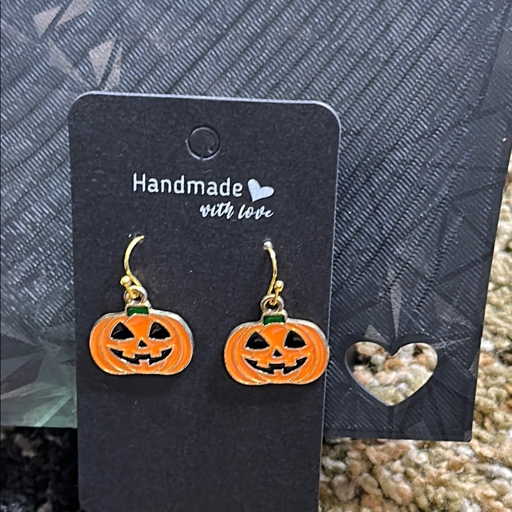 Jack-O-Lantern Orange & Black Fall Pumpkin Dangle Earrings NWT Handcrafted